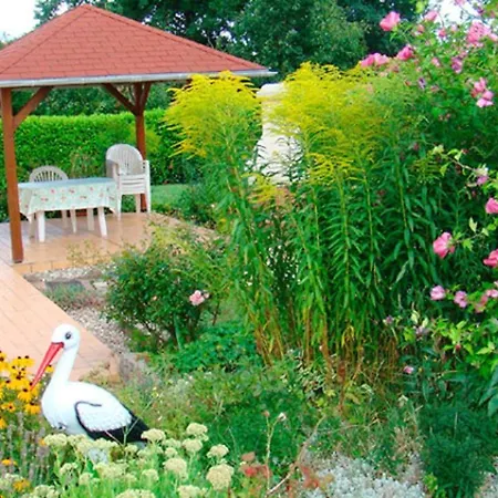 Nyaraló Propriete De 2 Chambres Avec Jardin Amenage Et Wifi A *